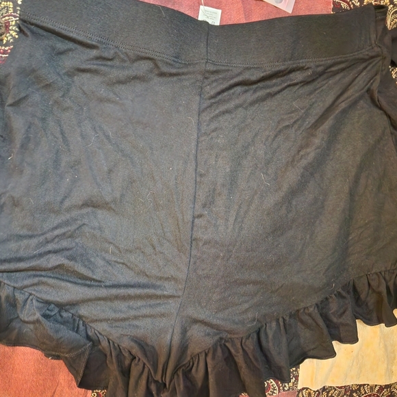 NWT Halara ruffle shorts - Picture 6 of 8